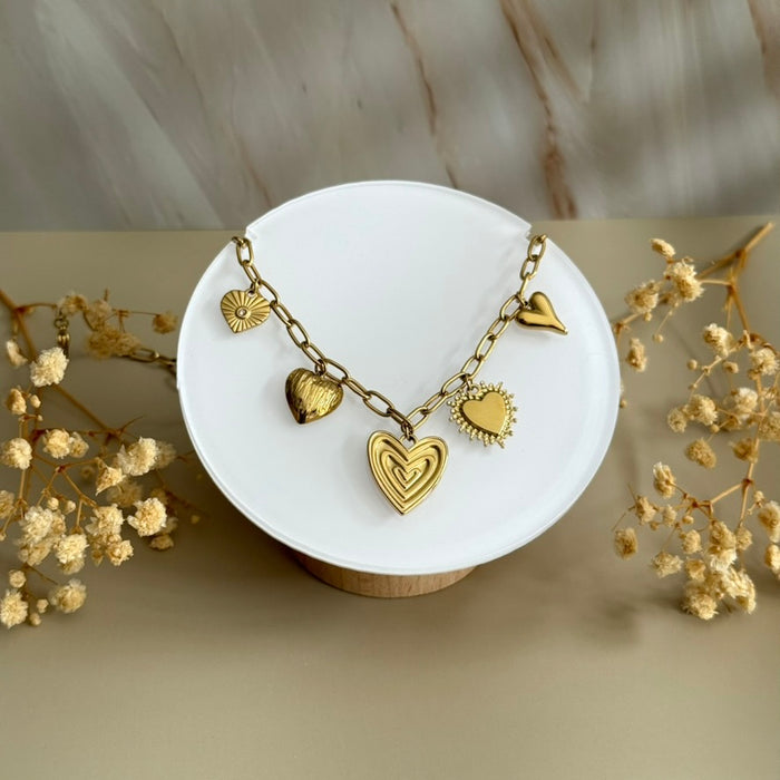 COLLIER LIA